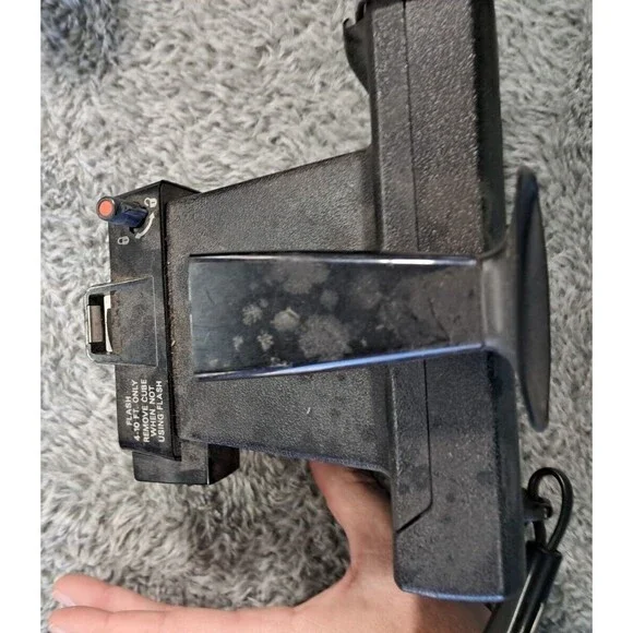 Lot VTG Polaroid Square Shooter 2 Land Camera Photography Decorations Untested - Picture 8 of 12